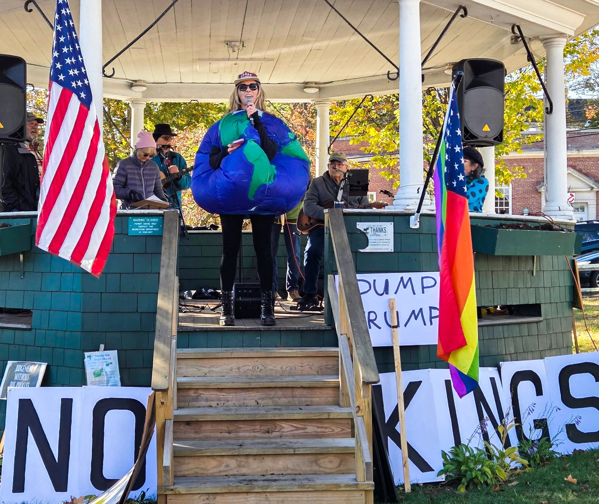 Speaking @ NK2 in NH in earth costume